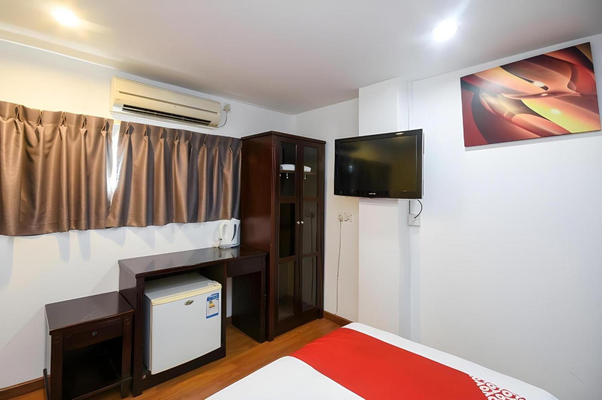 Super Oyo 976 Dragon Inn Miri Zewnętrze zdjęcie